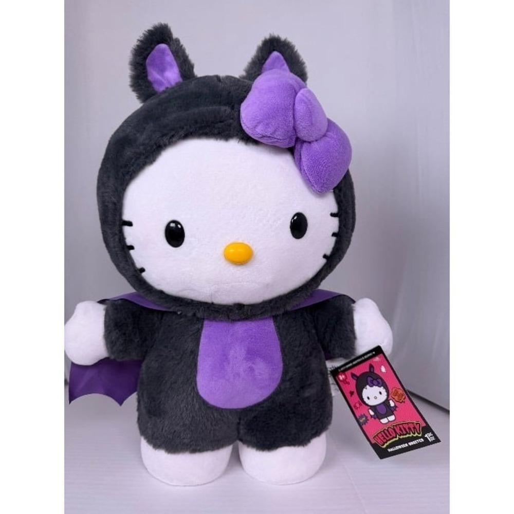 NWT -Hello Kitty Vampire Halloween Greeter 2025‎